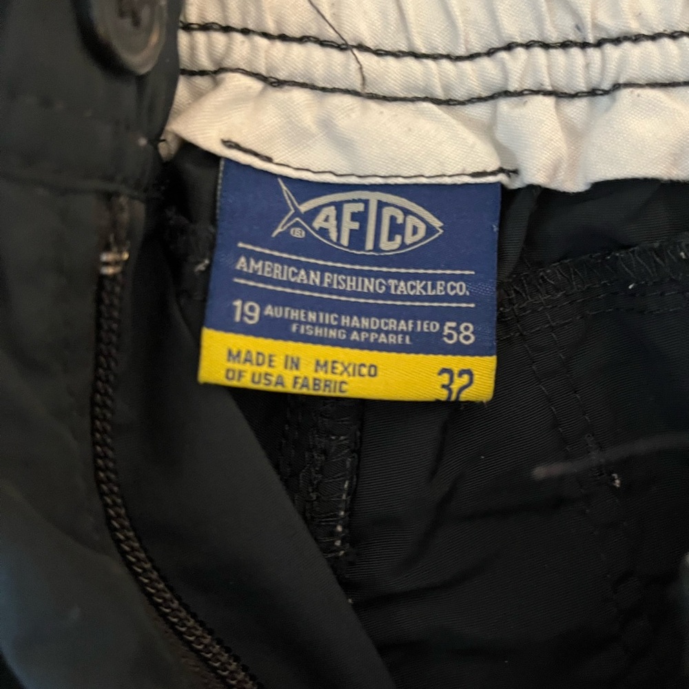 Aftco Black Shorts (Long) size 32 - Picture 4 of 4